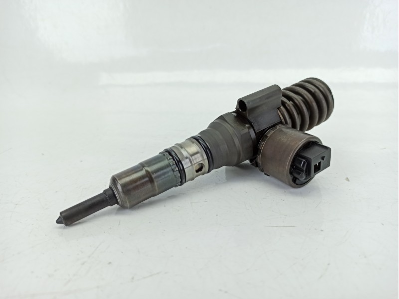Recambio de inyector para audi a3 sportback (8pa) 2.0 tdi referencia OEM IAM 03G130073G  