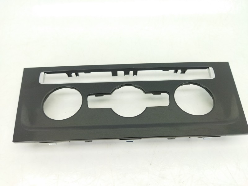 Recambio de moldura para volkswagen golf vii (5g1, bq1, be1, be2) 1.5 tgi referencia OEM IAM 5G1863100  