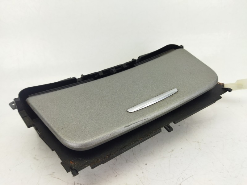 Recambio de cenicero para bmw 1 (e81) 116 d referencia OEM IAM 707857112  