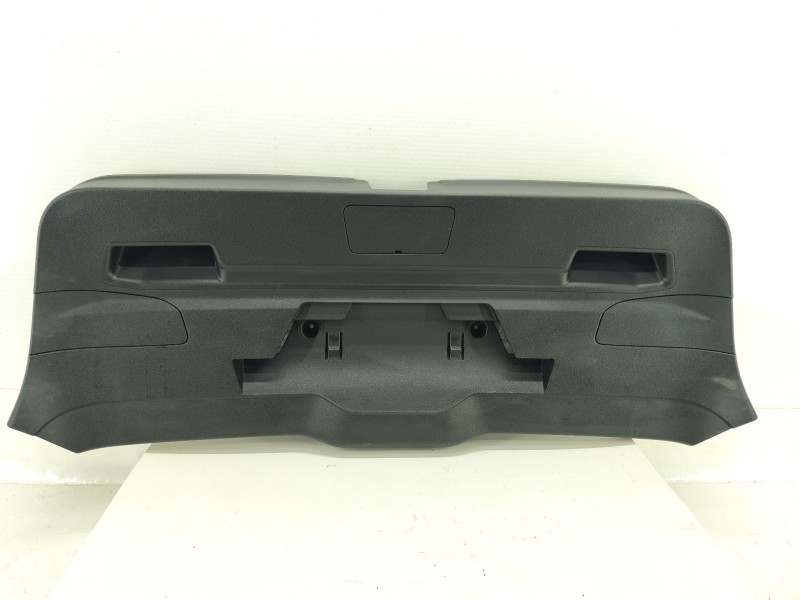 Recambio de guarnecido porton trasero para audi a3 sportback (8ya, 8yf) 35 tdi referencia OEM IAM 8Y867979B  