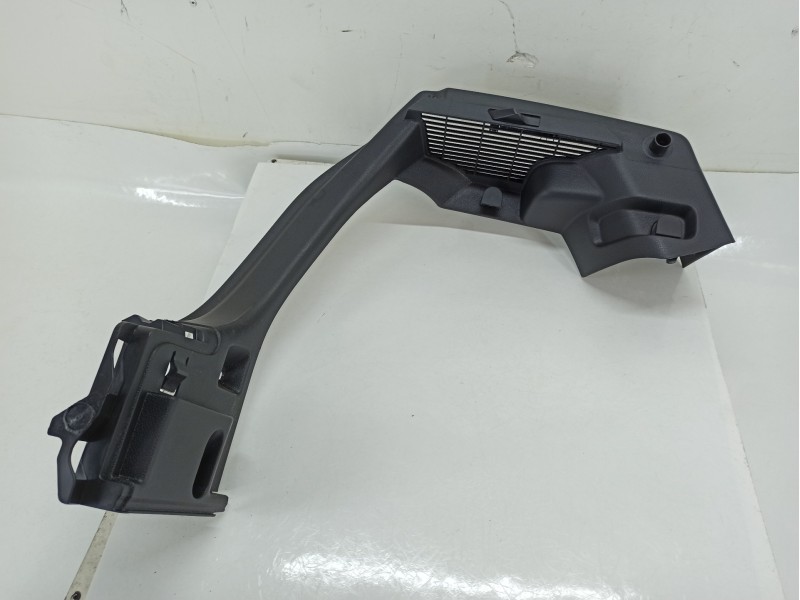 Recambio de moldura para volkswagen golf vii (5g1, bq1, be1, be2) 2.0 r 4motion referencia OEM IAM 5G6867761E  