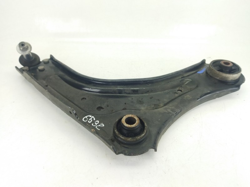 Recambio de brazo suspension inferior delantero derecho para renault laguna iii grandtour (kt0/1) 2.0 dci (kt01, kt08, kt09, kt0