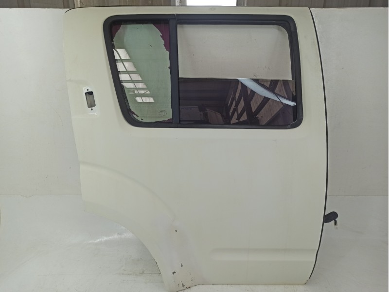 Recambio de puerta trasera derecha para nissan pathfinder iii (r51) 2.5 dci 4wd referencia OEM IAM   