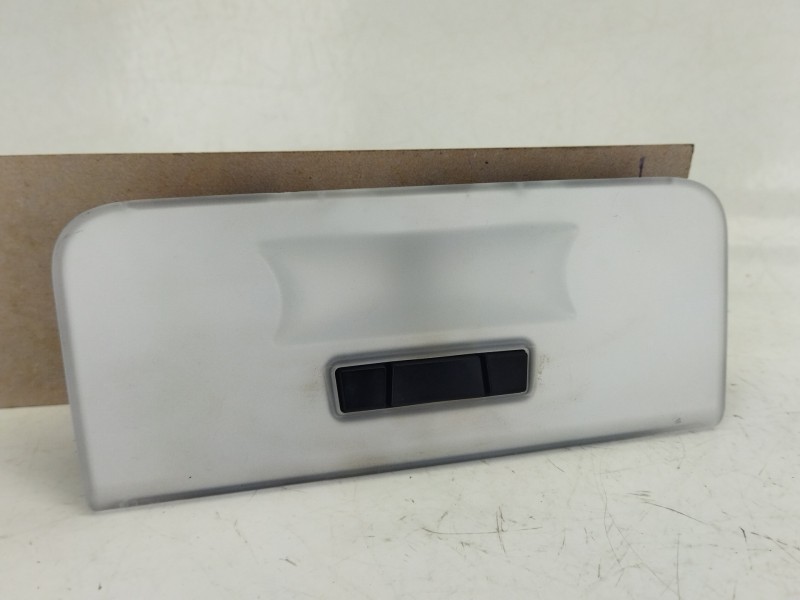 Recambio de luz interior para bmw 1 (e81) 116 d referencia OEM IAM 695126002  