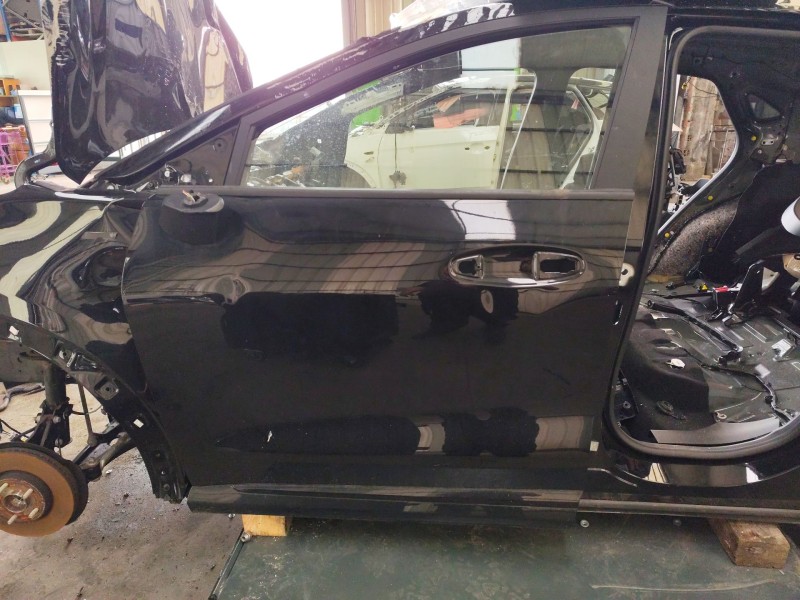Recambio de puerta delantera izquierda para ford puma (j2k, cf7) 1.0 ecoboost mhev referencia OEM IAM 2405130  