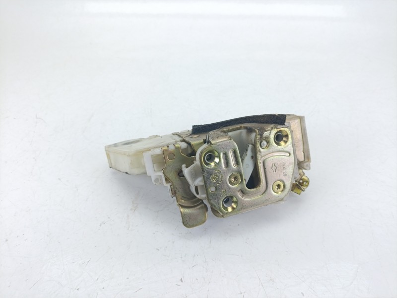 Recambio de cerradura puerta trasera derecha para nissan pick up (d22) 2.5 dci 4wd referencia OEM IAM 805525P008  