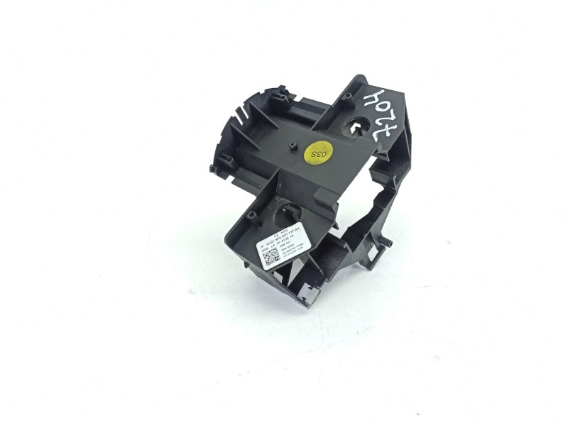 Recambio de moldura para audi a3 sportback (8pa) 2.0 tdi referencia OEM IAM 8P0907137  