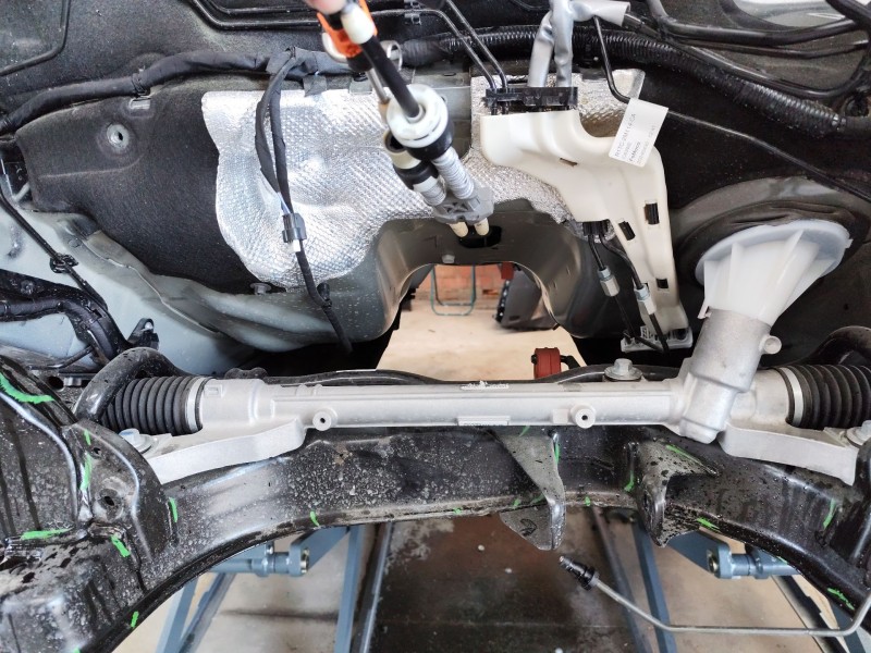 Recambio de cremallera direccion para ford puma (j2k, cf7) 1.0 ecoboost mhev referencia OEM IAM 2415173  