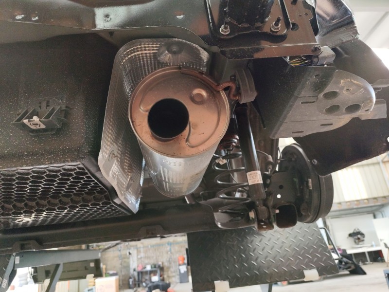 Recambio de silenciador trasero para ford puma (j2k, cf7) 1.0 ecoboost mhev referencia OEM IAM 1660018x  