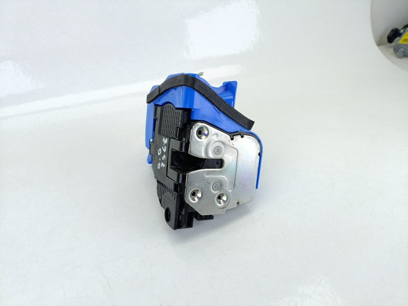 Recambio de cerradura puerta delantera derecha para hyundai i20 iii (bc3, bi3) 1.0 t-gdi referencia OEM IAM 81320Q0010  