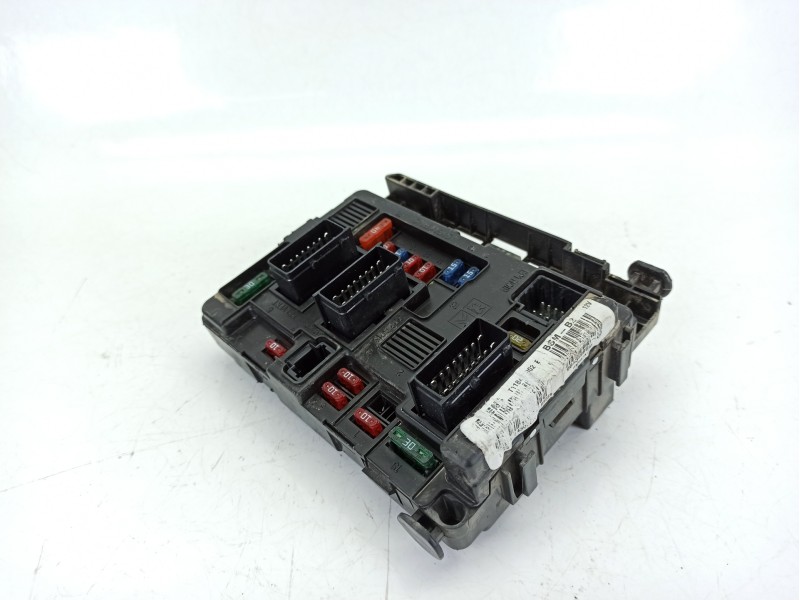 Recambio de caja reles / fusibles para peugeot partner monospace (5_, g_) 1.9 d referencia OEM IAM 9643498980  