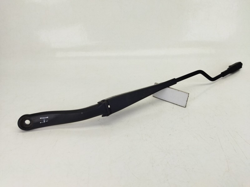Recambio de brazo limpia delantero izquierdo para fiat grande punto (199_) 1.3 d multijet referencia OEM IAM 51701422  