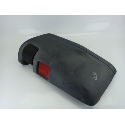 PUNTERA PARAGOLPES TRASERA DERECHA 1300180070 