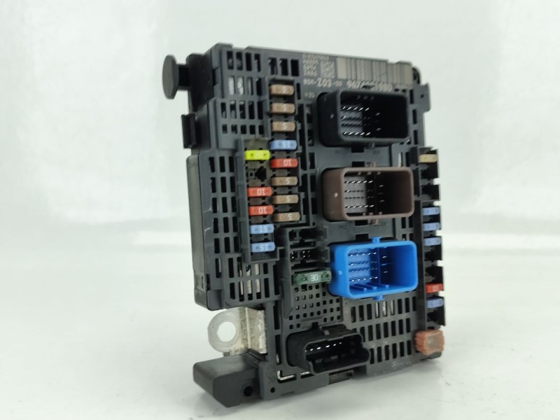 Recambio de caja reles / fusibles para peugeot 508 i (8d_) 2.0 hdi referencia OEM IAM 9665878080  
