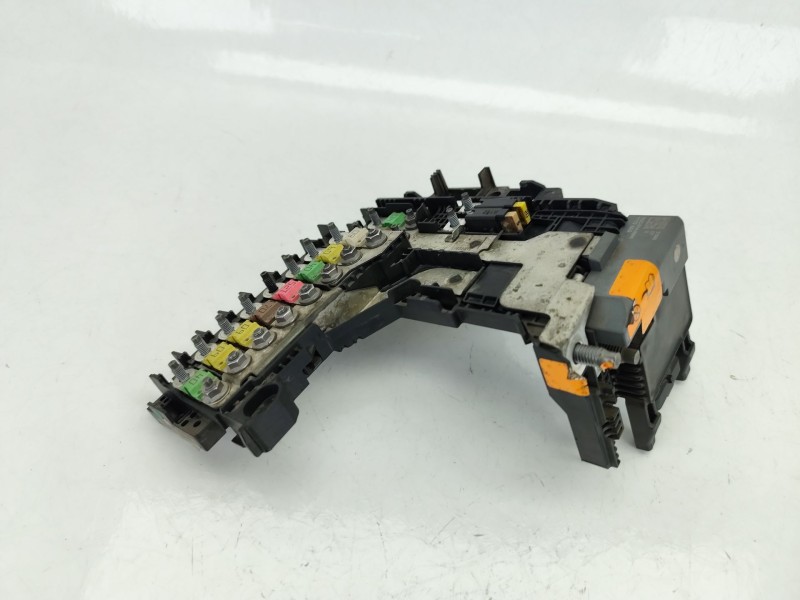 Recambio de caja reles / fusibles para peugeot 508 i (8d_) 2.0 hdi referencia OEM IAM 9665877980  