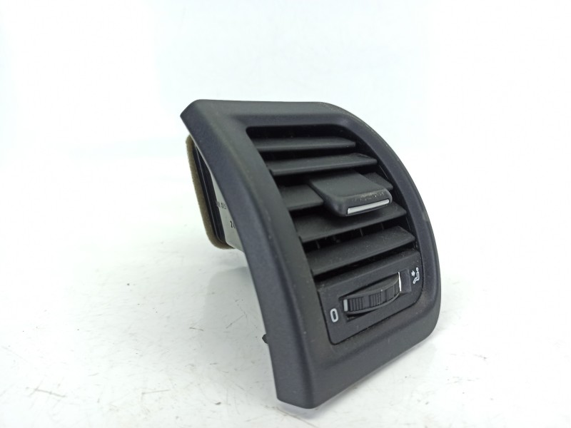 Recambio de rejilla aireadora para audi a3 sportback (8pa) 2.0 tdi referencia OEM IAM 5J0819701  