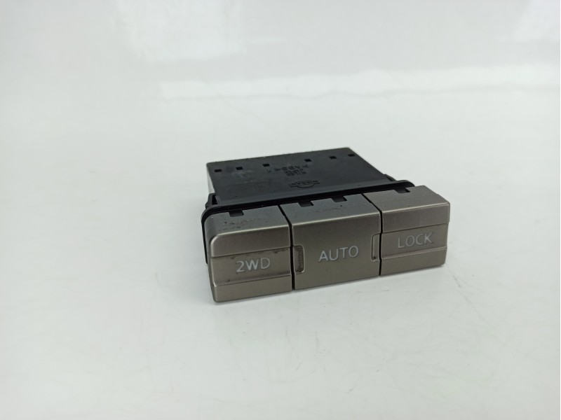 Recambio de interruptor para nissan x-trail i (t30) 2.2 dci 4x4 referencia OEM IAM 255358H700  