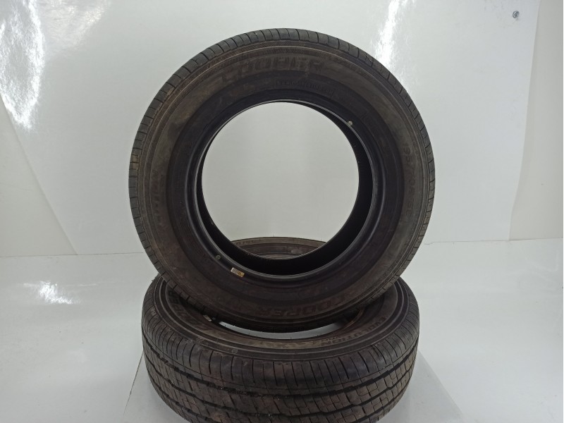 Recambio de neumatico para fruehauf super 55 super 55 referencia OEM IAM 19570R15  