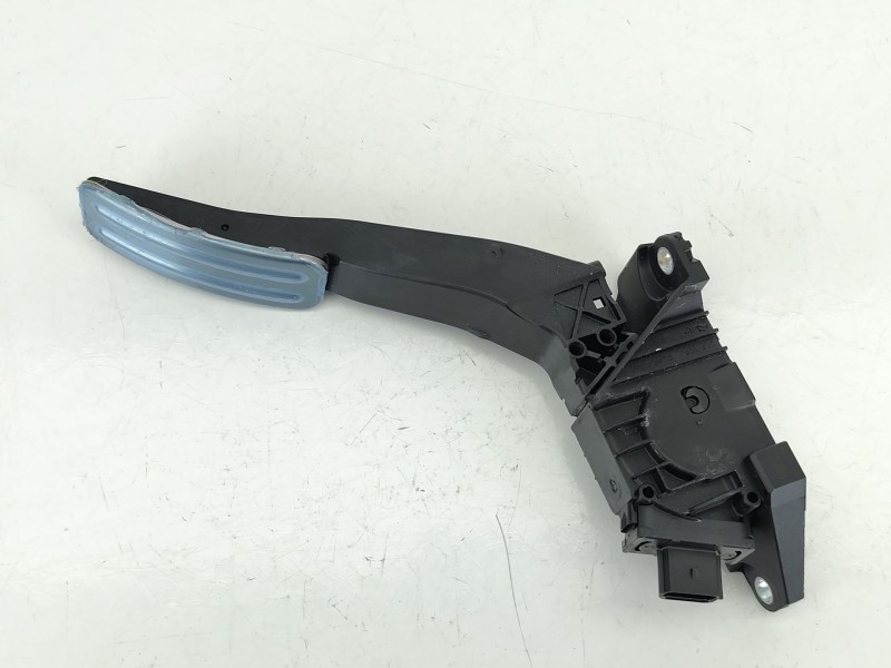 Recambio de potenciometro pedal para ford puma (j2k, cf7) 1.0 ecoboost mhev referencia OEM IAM 2527087  