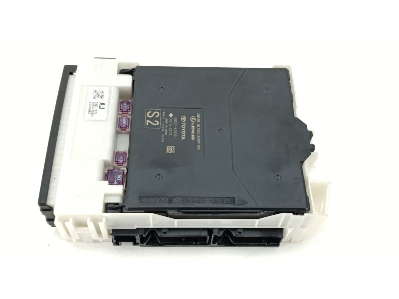 Recambio de caja reles / fusibles para toyota rav 4 v (_a5_, _h5_) 2.5 hybrid (axah52) referencia OEM IAM 8273042830  