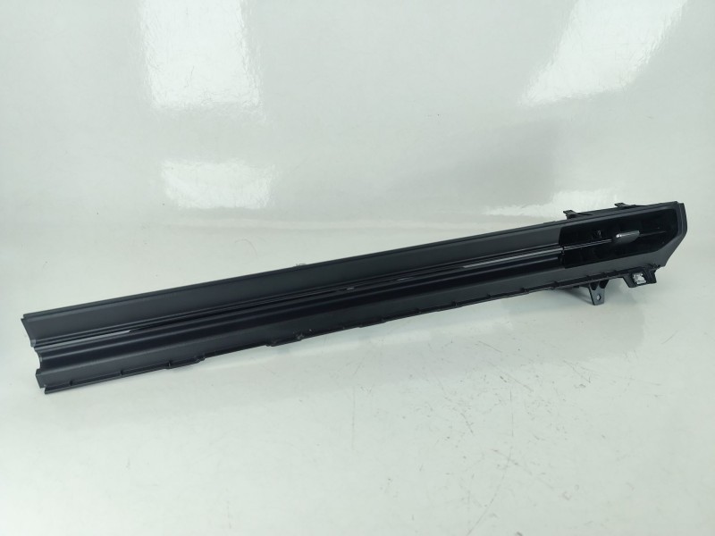 Recambio de rejilla aireadora para ford puma (j2k, cf7) 1.0 ecoboost mhev referencia OEM IAM 2758340  