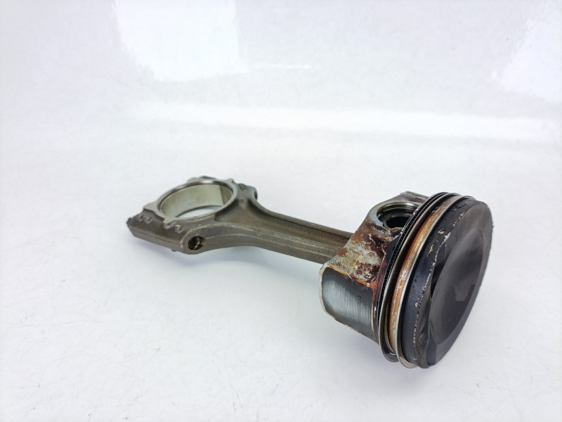 Recambio de piston para volkswagen golf vii (5g1, bq1, be1, be2) 2.0 r 4motion referencia OEM IAM 06K107065AG  