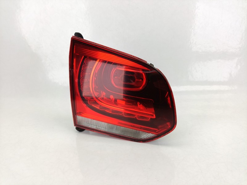 Recambio de piloto trasero izquierdo interior para volkswagen golf vi (5k1) 2.0 tdi referencia OEM IAM 5K0945093AF  