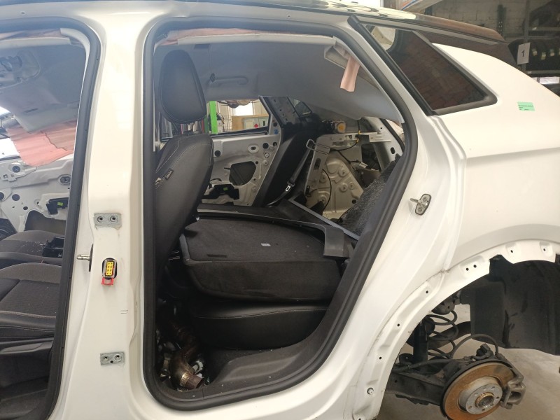 Recambio de gomas contorno puerta para opel grandland / grandland x (a18, p1uo) 1.2 (75) referencia OEM IAM   