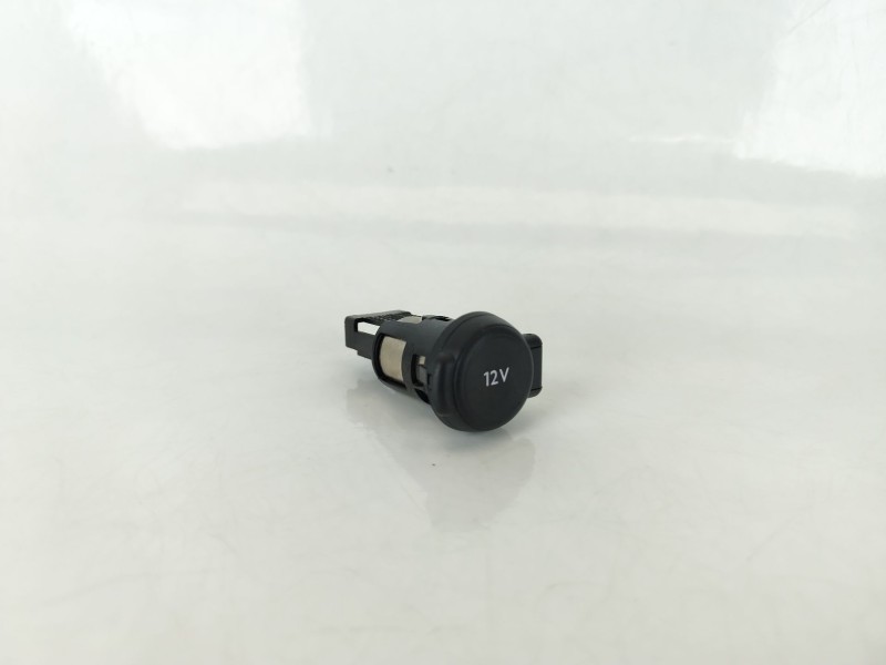 Recambio de cenicero para opel grandland / grandland x (a18, p1uo) 1.2 (75) referencia OEM IAM 9666105377  