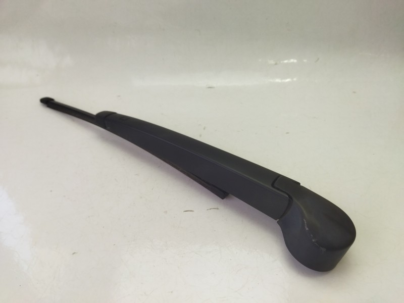 Recambio de brazo limpia trasero para volkswagen golf vi (5k1) 2.0 tdi referencia OEM IAM 6R6955707B  