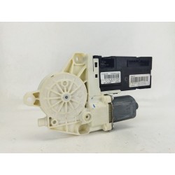 MOTOR ELEVALUNAS DELANTERO DERECHO 5556210200 
