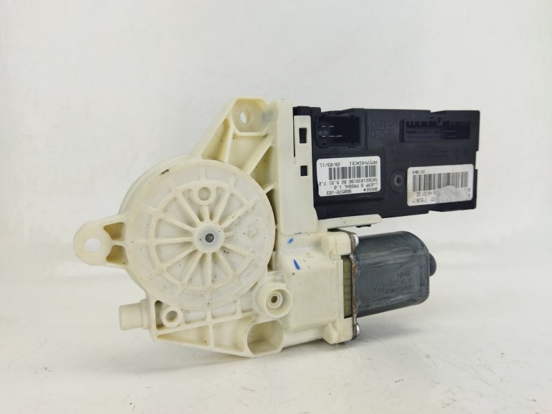 Recambio de motor elevalunas delantero derecho para renault laguna iii grandtour (kt0/1) 2.0 dci (kt01, kt08, kt09, kt0k, kt12, 
