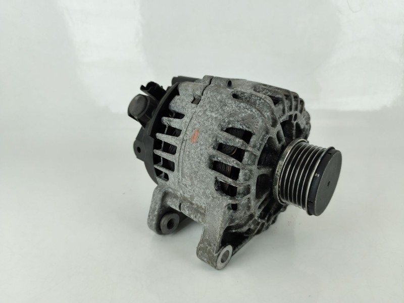 Recambio de alternador para citroën c4 grand picasso ii (da_, de_) 1.2 thp 130 referencia OEM IAM 9818677980  