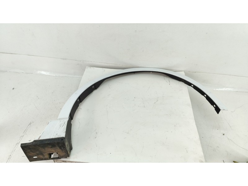 Recambio de aletin delantero derecho para ford kuga iii (dfk) 1.5 ecoboost referencia OEM IAM 2640766  