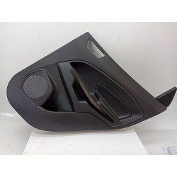 GUARNECIDO PUERTA TRASERA DERECHA CN15A27406 