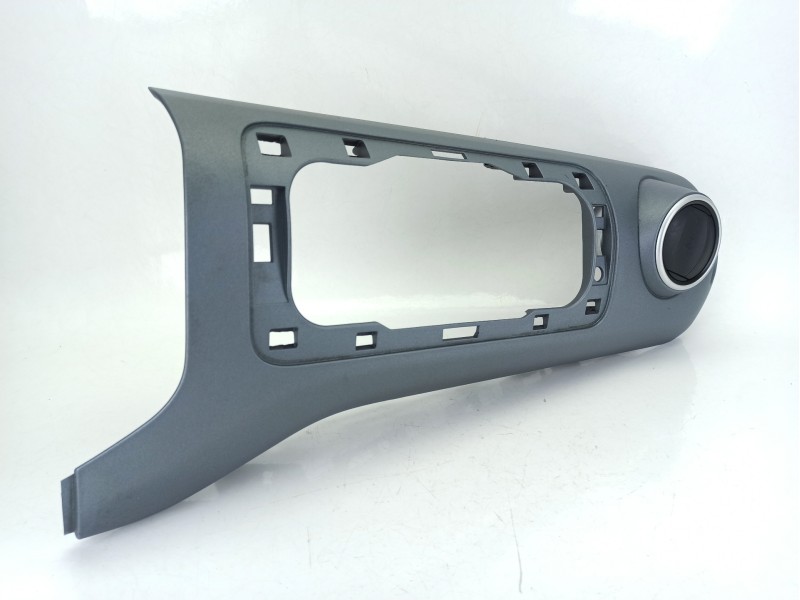Recambio de moldura para peugeot partner tepee 1.6 hdi 90 referencia OEM IAM 9681843277  