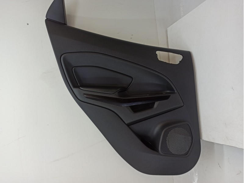 Recambio de guarnecido puerta trasera izquierda para ford ecosport 1.0 ecoboost referencia OEM IAM CN15A27407  