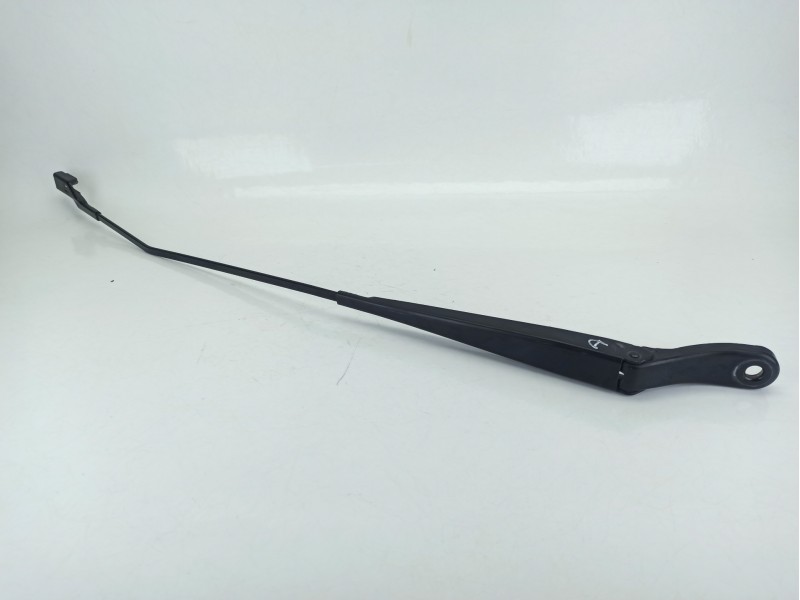 Recambio de brazo limpia delantero derecho para peugeot partner tepee 1.6 hdi 90 referencia OEM IAM 9682974780  
