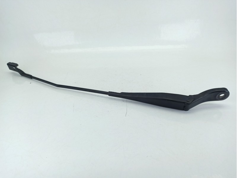 Recambio de brazo limpia delantero izquierdo para peugeot partner tepee 1.6 hdi 90 referencia OEM IAM 9682974380  
