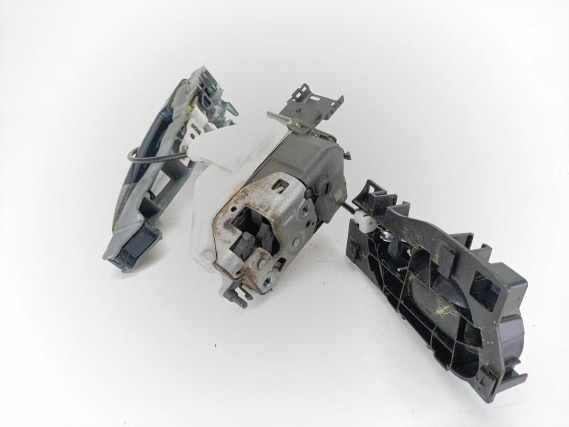 Recambio de cerradura puerta trasera izquierda para peugeot 5008 (0u_, 0e_) 1.6 hdi referencia OEM IAM 732302  