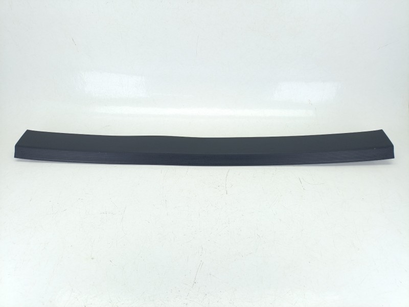 Recambio de moldura para volkswagen golf vii (5g1, bq1, be1, be2) 2.0 r 4motion referencia OEM IAM 5G6867617  