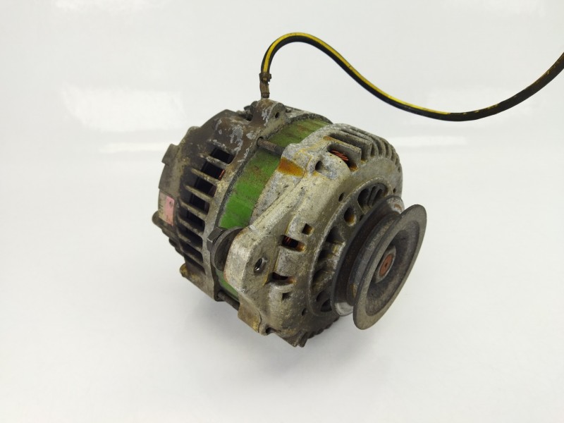 Recambio de alternador para nissan terrano/terrano.ii (r20) sport referencia OEM IAM 231007F701  