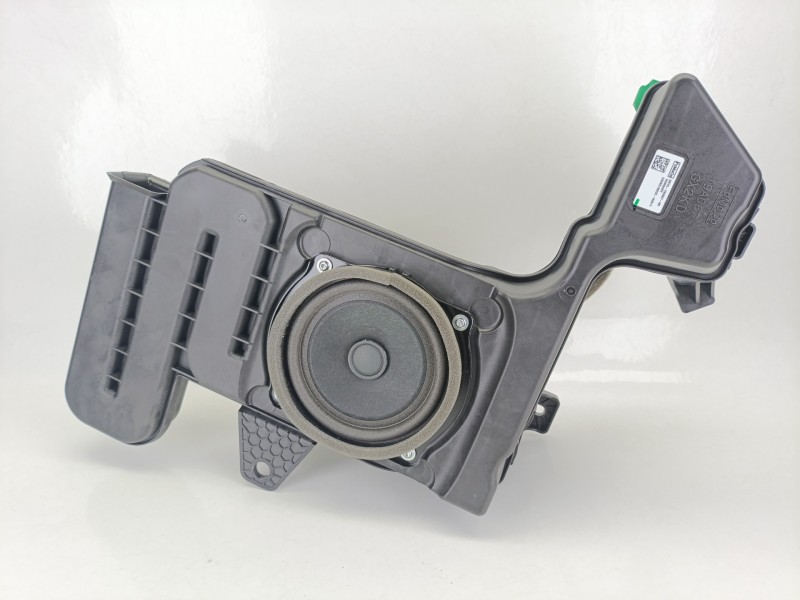 Recambio de subwoofer para ford ecosport 1.0 ecoboost referencia OEM IAM GN1519A067AB  
