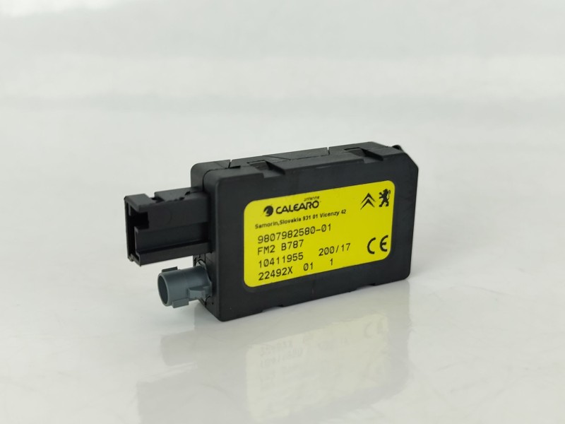 Recambio de amplificador de antena para citroën c4 grand picasso ii (da_, de_) 1.2 thp 130 referencia OEM IAM 9807982580  