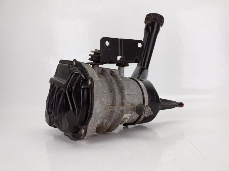 Recambio de bomba direccion para peugeot partner furgoneta/monovolumen 1.6 hdi referencia OEM IAM 9670700480  