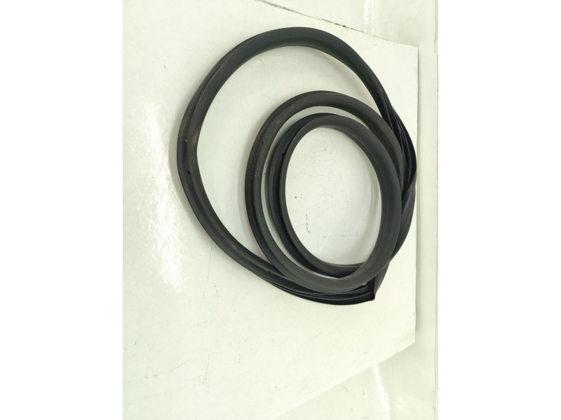 Recambio de gomas contorno puerta para ford puma (j2k, cf7) 1.0 ecoboost mhev referencia OEM IAM   