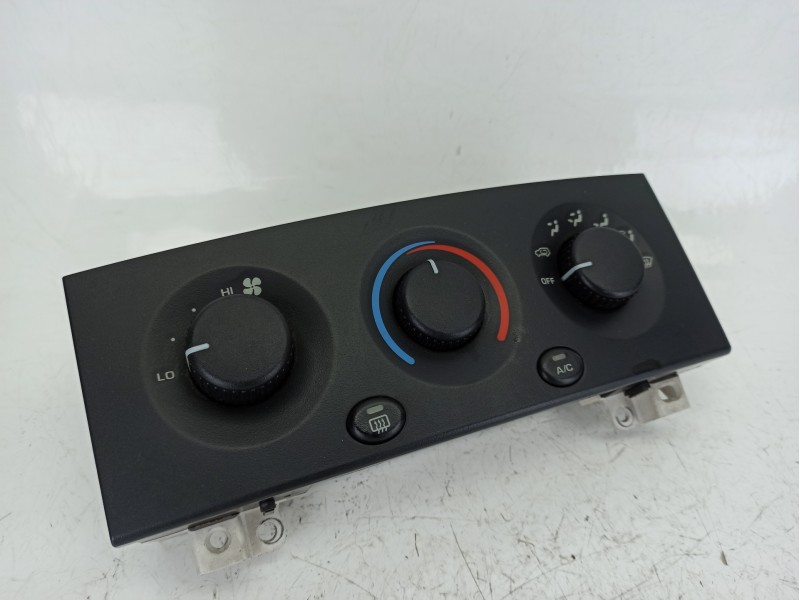 Recambio de mando calefaccion / aire acondicionado para jeep grand cherokee ii (wj, wg) 3.1 td 4x4 referencia OEM IAM 55115904  