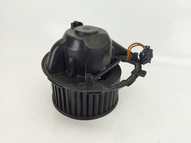 Recambio de motor calefaccion para seat leon (1p1) 1.6 tdi referencia OEM IAM 995775T  