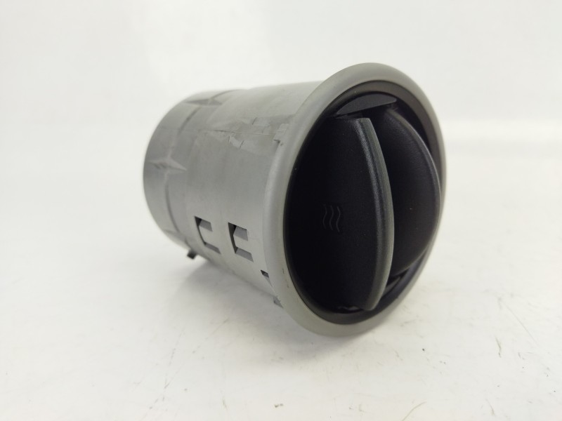 Recambio de rejilla aireadora para peugeot partner furgoneta/monovolumen 1.6 hdi referencia OEM IAM 9680899377  