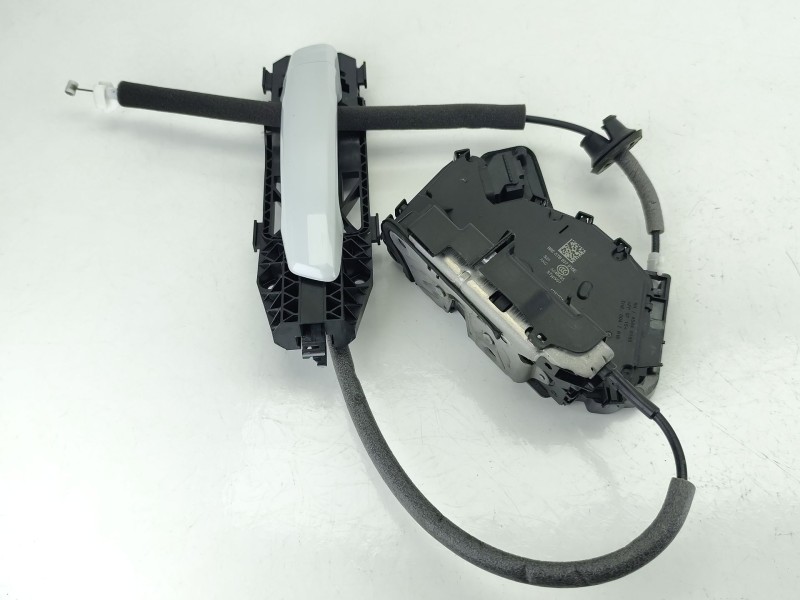 Recambio de cerradura puerta delantera derecha para audi a1 sportback (gba) 30 tfsi referencia OEM IAM 5TB837016E  